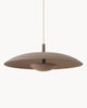 Lampa wisząca HALO - lampa wisząca z okrągłym kloszem, zawieszona na cienkim przewodzie. Widok z przodu, ukazujący jej minimalistyczny design.