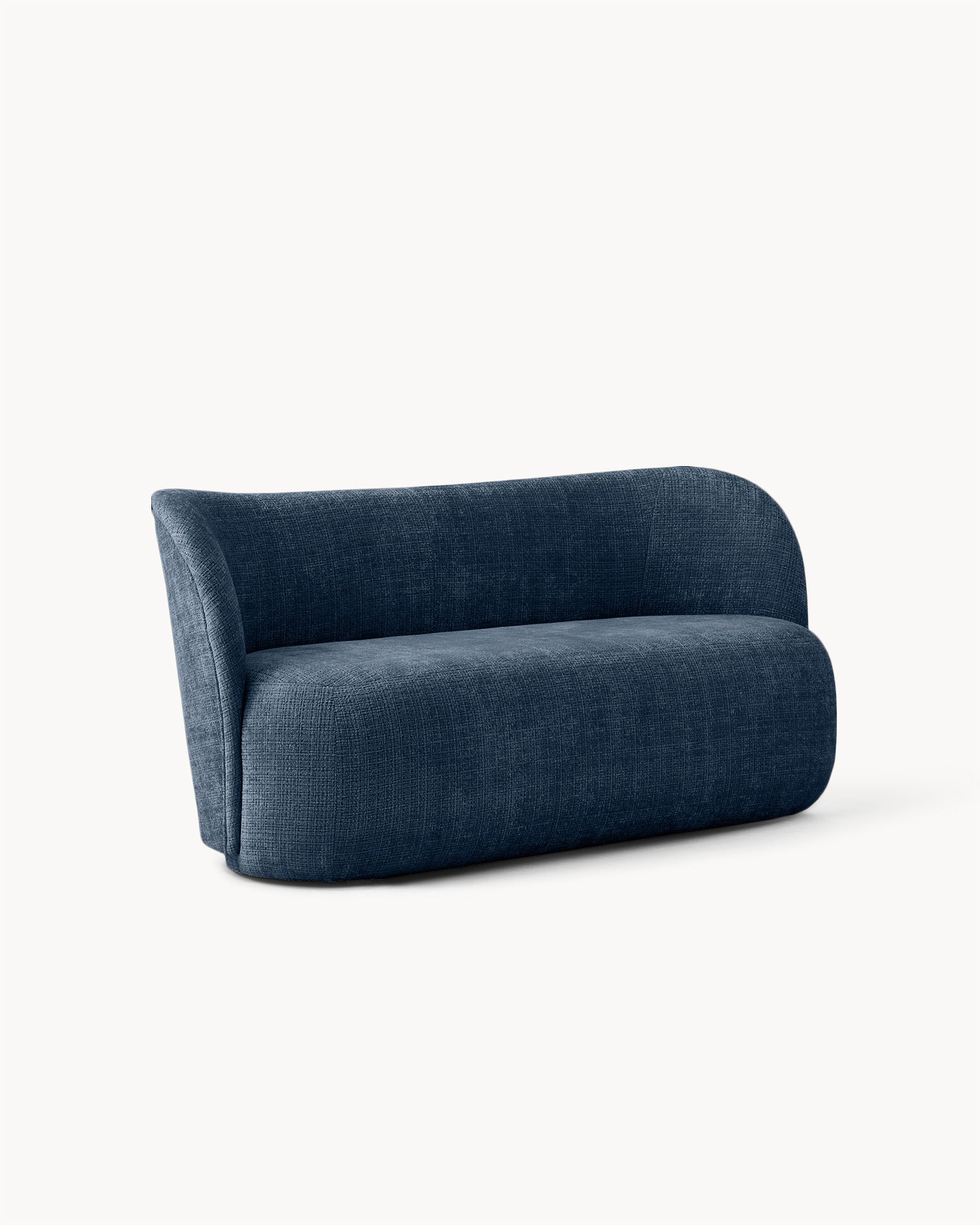 Sofa trzyosobowa NOA, tkanina nordy - sofa z zaokrąglonymi krawędziami, widok z boku, z wyraźnym podziałem na siedzisko i oparcie.