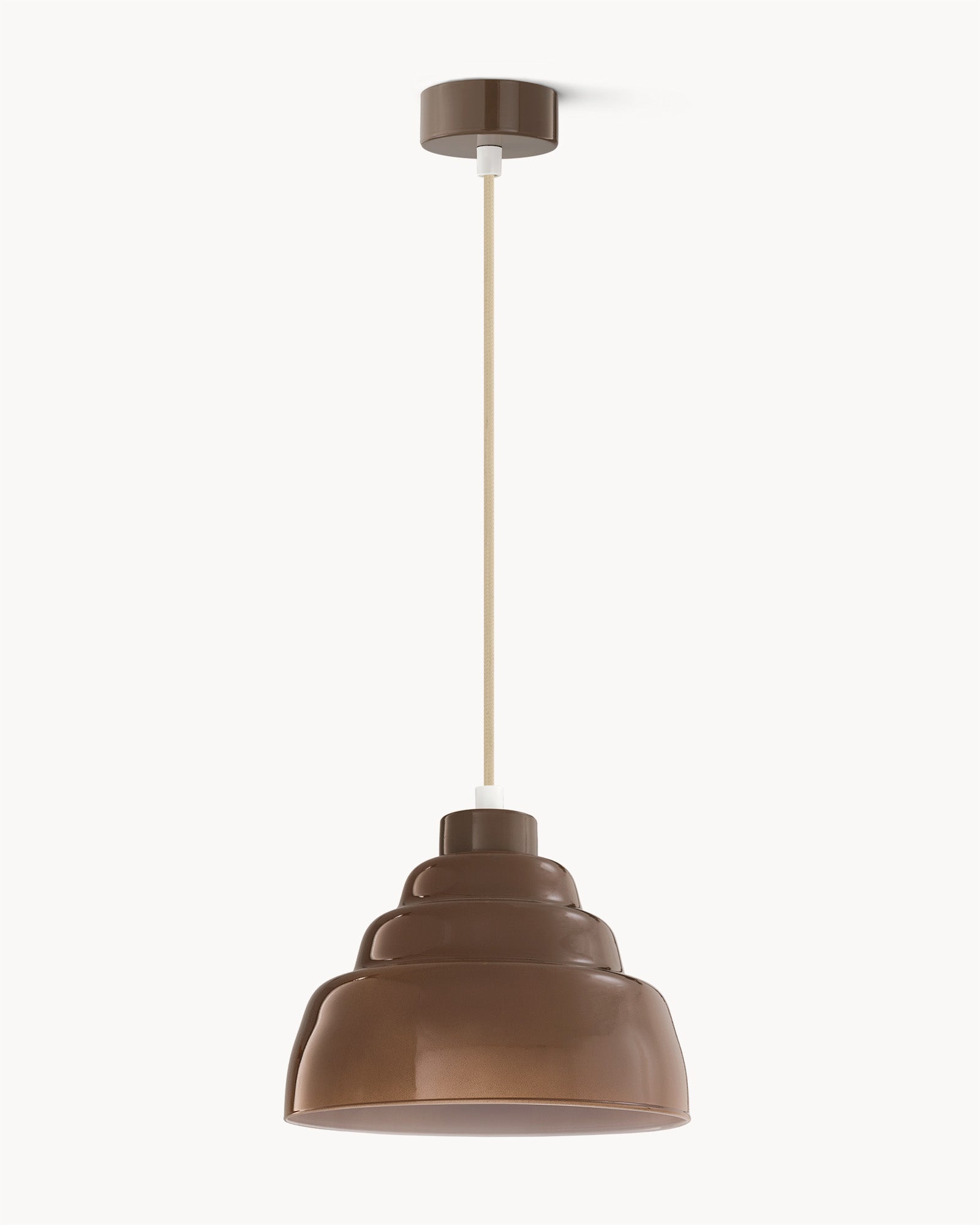Lampa wisząca FIZZ - lampa wisząca z okrągłym kloszem, zawieszona na cienkim przewodzie. Widok z przodu, ukazujący kształt i detale klosza.
