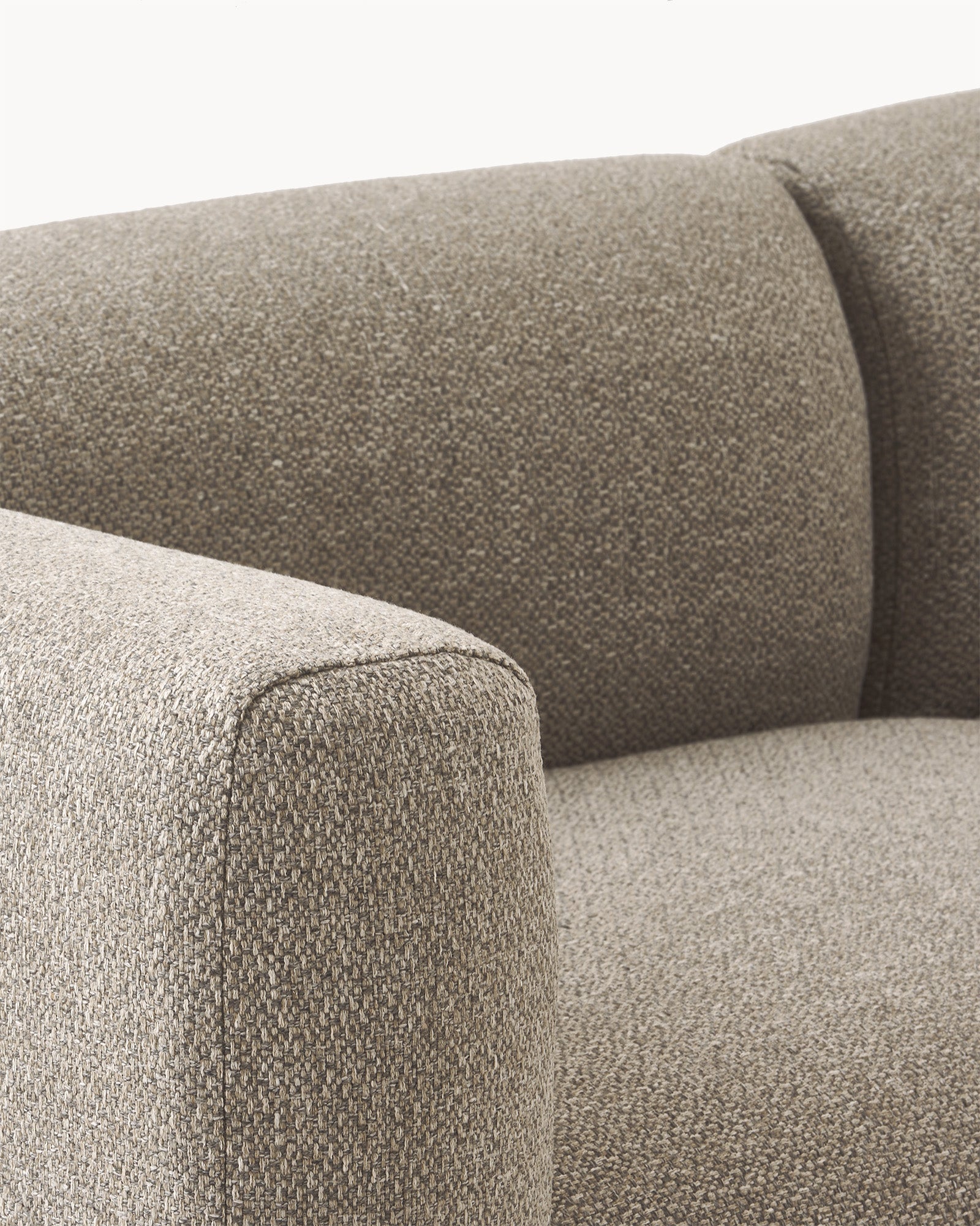 Sofa modułowa MODULO - zbliżenie na narożnik sofy modułowej, ukazujące detale wykończenia i kształt.